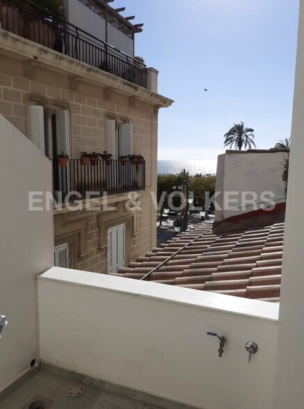 Immeuble residentiel dans Sitges, Barcelona à vendre - Photo du bâtiment - Image 2 de 3