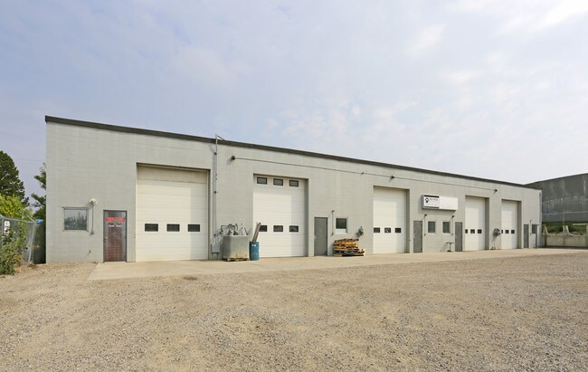 Plus de détails pour 5 Bayside Pl, Strathmore, AB - Industriel à vendre