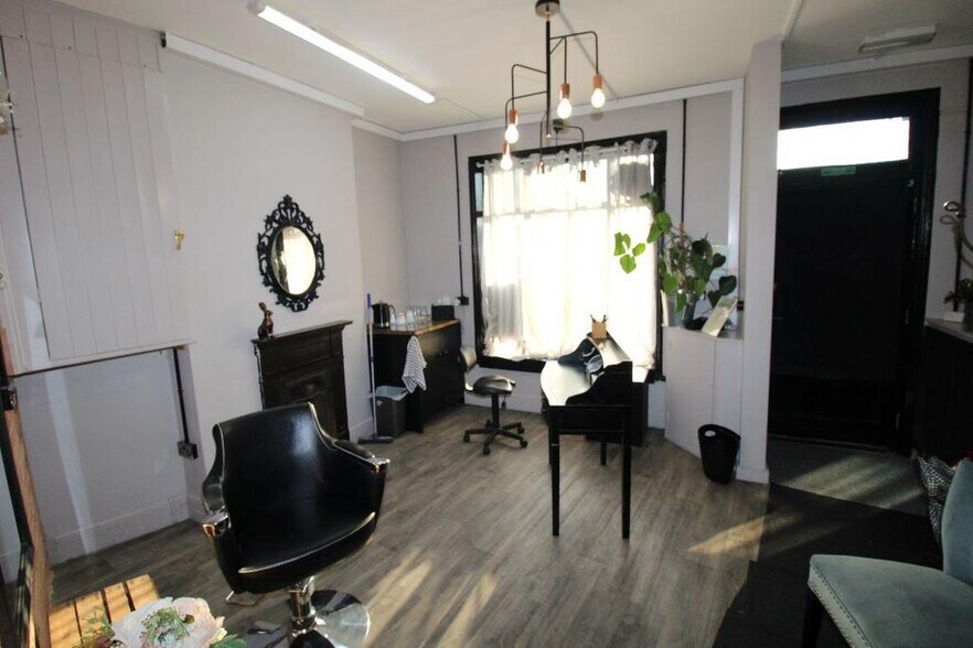4 Dartmouth Rd, Olney à louer - Photo intérieure - Image 3 de 8