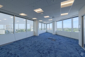 5201 W Kennedy Blvd, Tampa, FL for lease Interior Photo- Image 2 of 10
