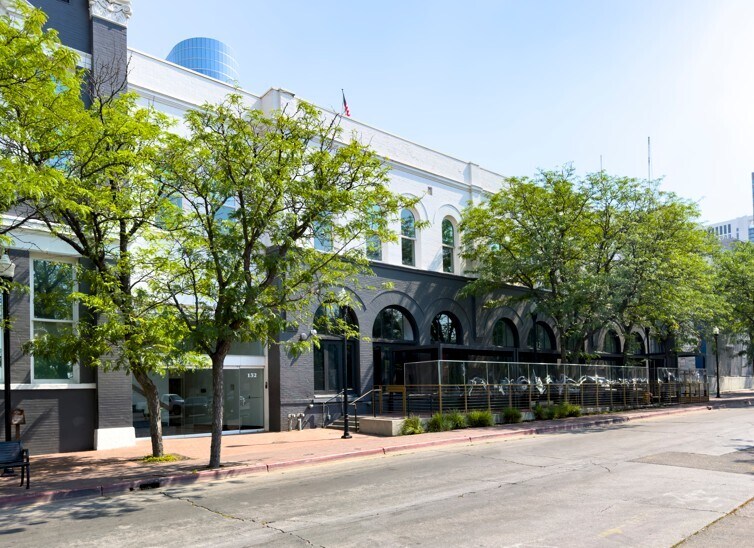 122-134 W Pierpont Ave, Salt Lake City, UT à louer - Photo du bâtiment - Image 2 de 4
