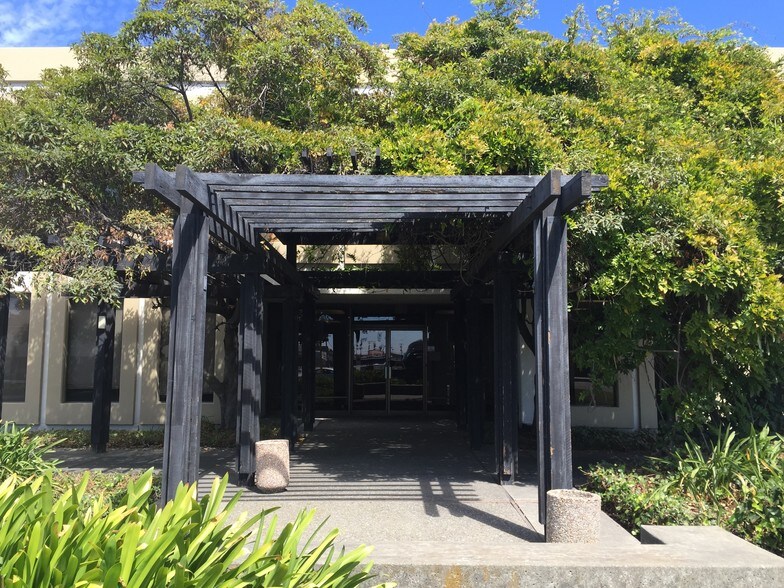 2950 Merced St, San Leandro, CA à louer - Photo du bâtiment - Image 2 de 3