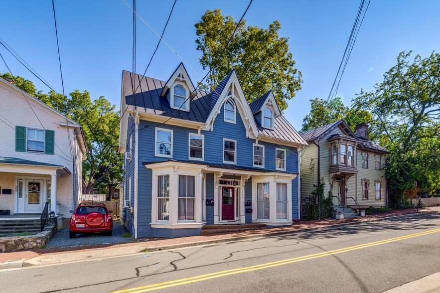 206 Loudoun St SW, Leesburg, VA for sale - Primary Photo - Image 1 of 8