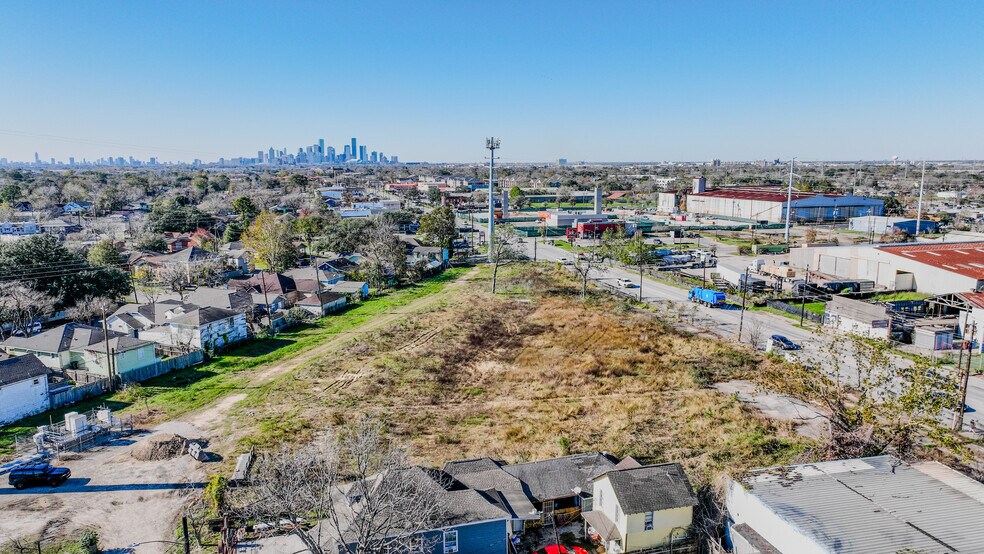 7634 Harrisburg Blvd, Houston, TX à vendre - Aérien - Image 1 de 8