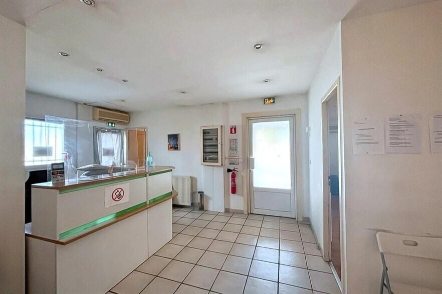 Flex in Arles for sale - Interior Photo - Image 3 of 8