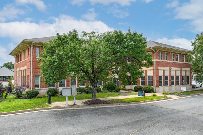 More details for 3920 Plank Rd, Fredericksburg, VA - Office for Auction