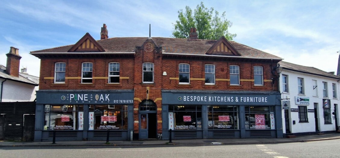 80-82 High St, Chobham for lease Primary Photo- Image 1 of 2