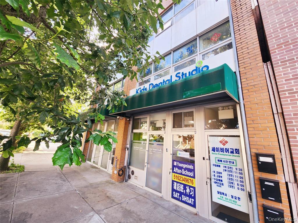 61-12 220th St, Oakland Gardens, NY for lease Building Photo- Image 1 of 27