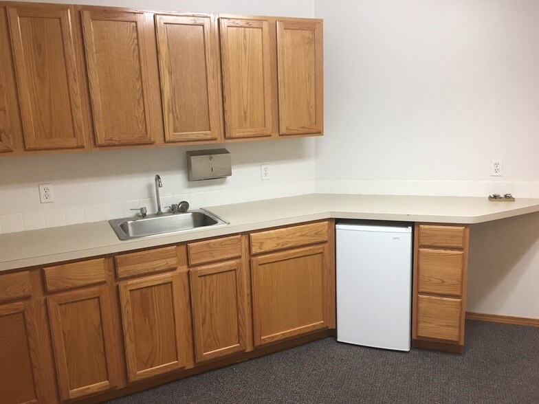 813-827 S La Cassia Dr, Boise, ID for lease - Building Photo - Image 3 of 13