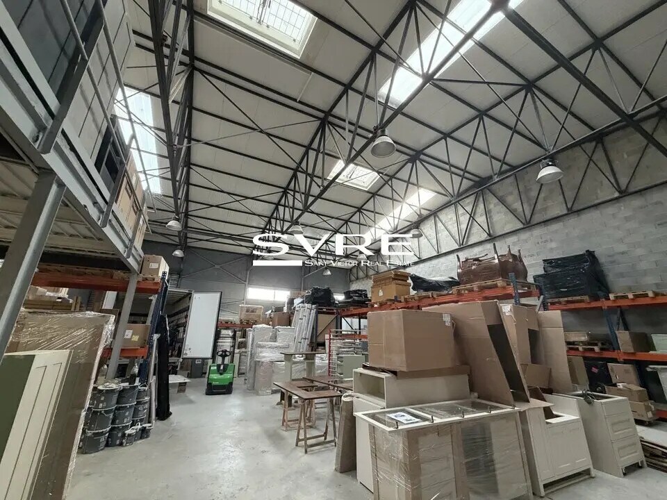 Flex in Marseille for lease Interior Photo- Image 1 of 9