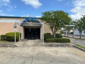 6003 126th Ave N, Clearwater, FL à louer Photo intérieure- Image 1 de 11