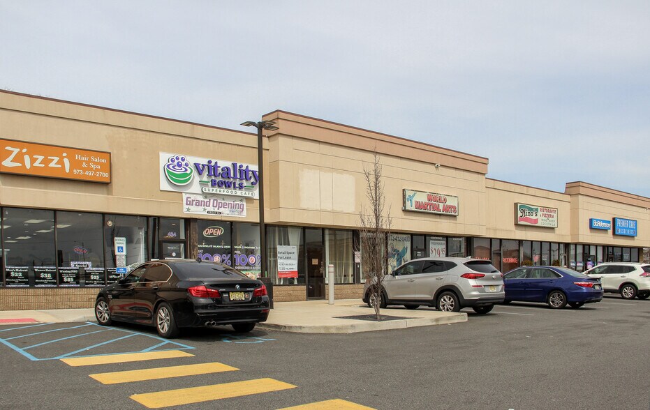 400-450 Bergen St, Harrison, NJ à louer - Photo du bâtiment - Image 2 de 14