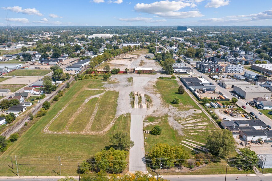 311 S Shelby St, Indianapolis, IN à louer - Aérien - Image 2 de 6