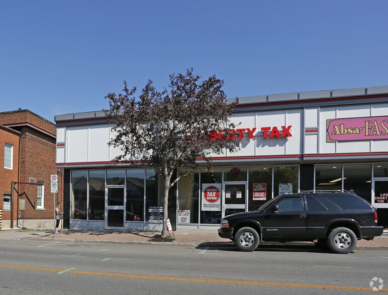 9-17 Clarence St, Port Colborne, ON à vendre - Photo du bâtiment - Image 2 de 2
