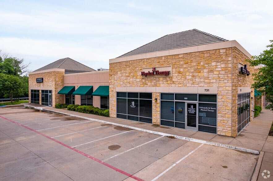 731 E Southlake Blvd, Southlake, TX à louer - Photo du bâtiment - Image 3 de 8
