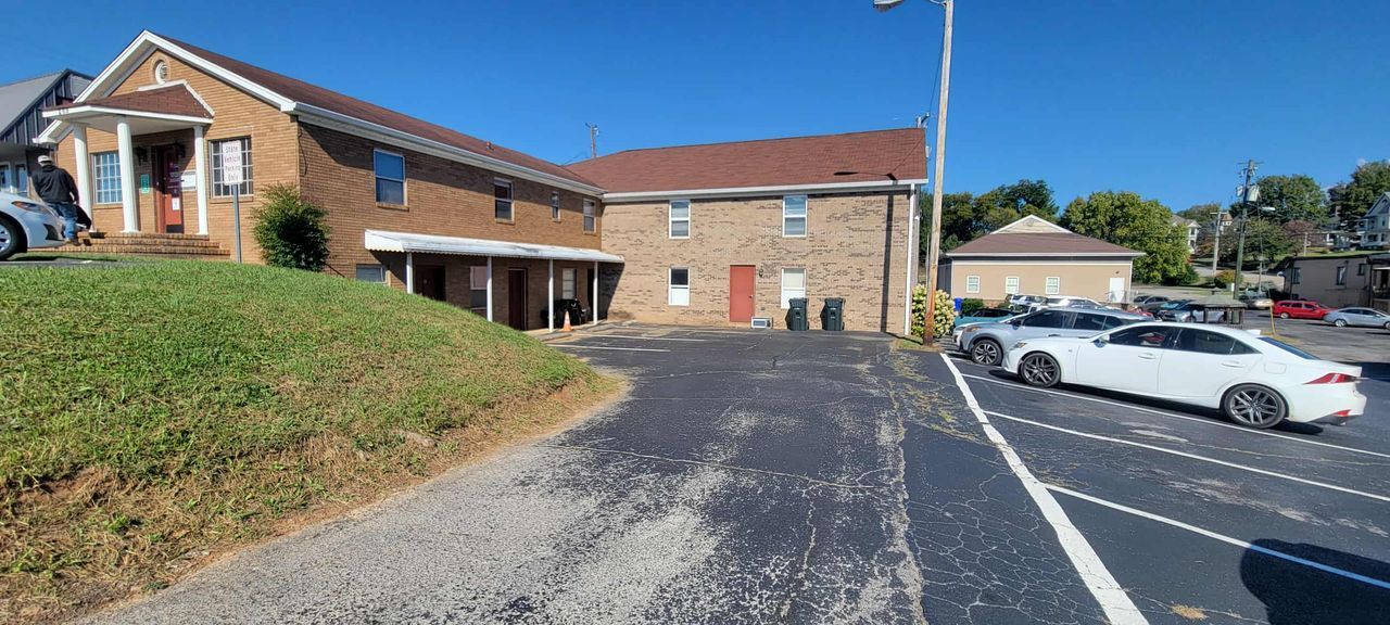 209 E Main St, Morristown, TN à louer Photo principale- Image 1 de 7