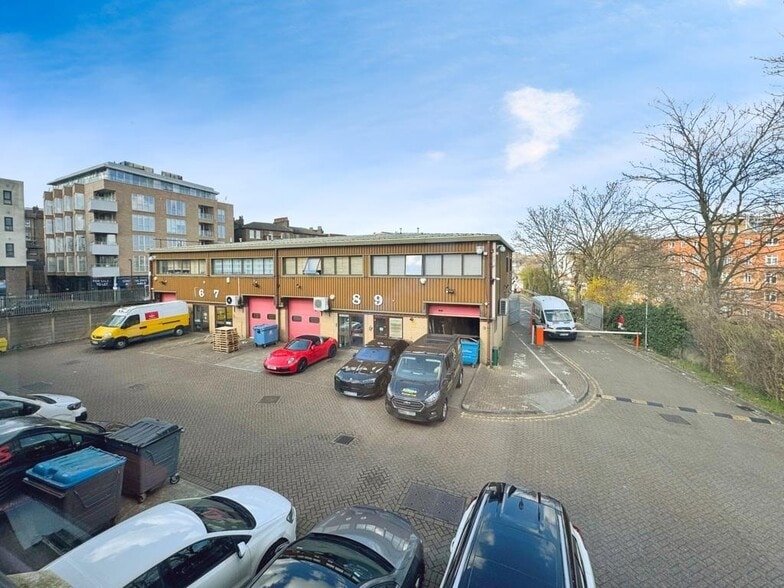 Perry Vale, London for lease - Building Photo - Image 2 of 5