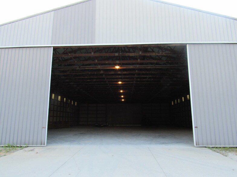 5812 Stringtown Rd, Evansville, IN for lease - Primary Photo - Image 1 of 7