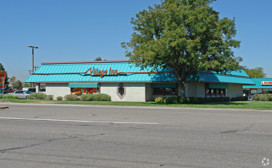 15395 E Colfax Ave, Aurora, CO for lease - Primary Photo - Image 1 of 2