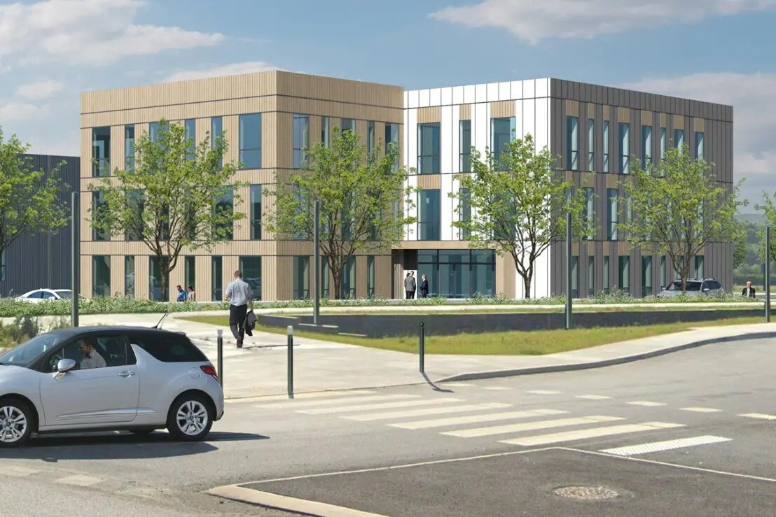 Flex in Persan for sale Building Photo- Image 1 of 11