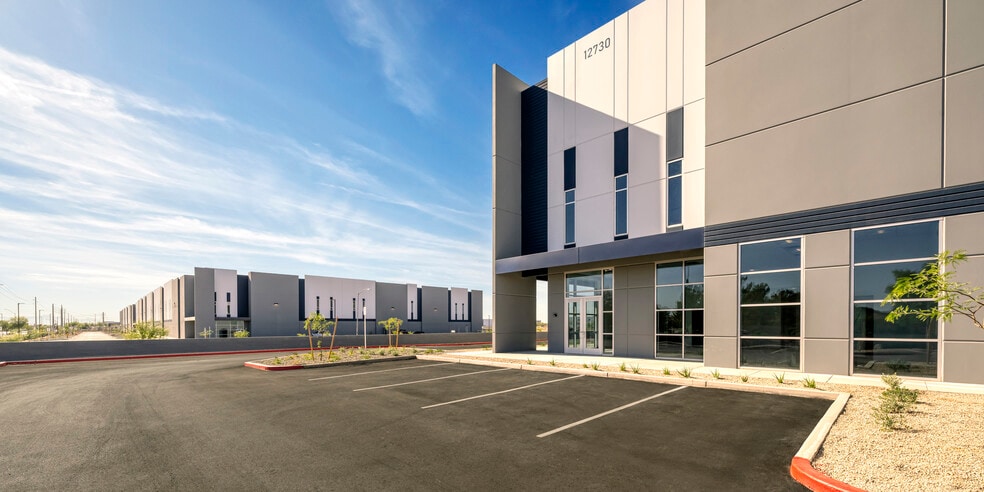 12730 N Dysart Rd, El Mirage, AZ à vendre - Photo du bâtiment - Image 3 de 15