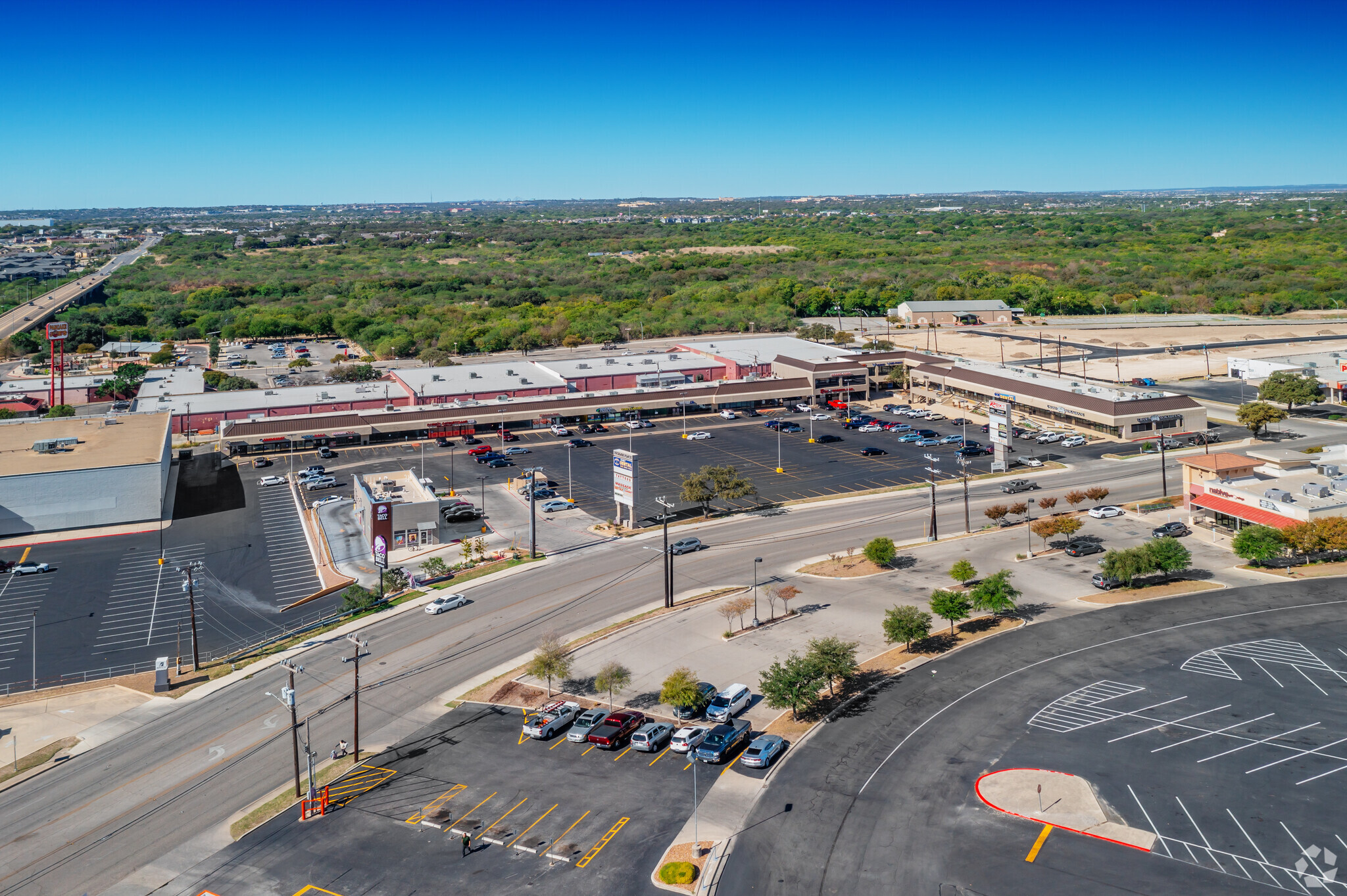 3200-3299 Wurzbach Rd, San Antonio, TX for lease Primary Photo- Image 1 of 8