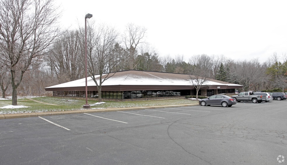 7650 Dixie Hwy, Clarkston, MI for lease - Building Photo - Image 2 of 4