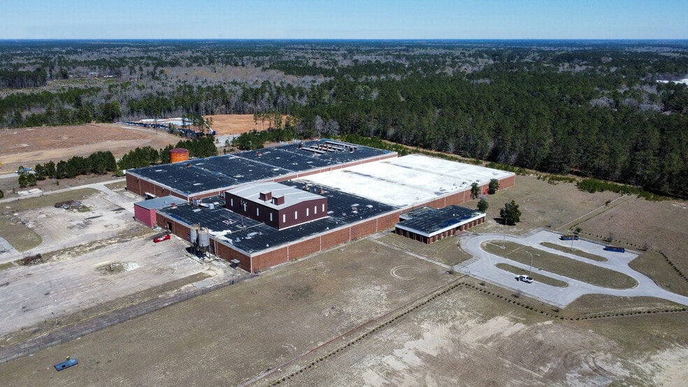 1497 Industrial Rd, Walterboro, SC à vendre - Photo du bâtiment - Image 2 de 14