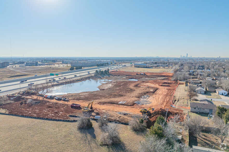 8601 Broadway Ext, Oklahoma City, OK for sale - Aerial - Image 3 of 14