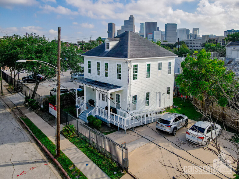 2909 Baldwin St, Houston, TX à louer - Photo du bâtiment - Image 1 de 13