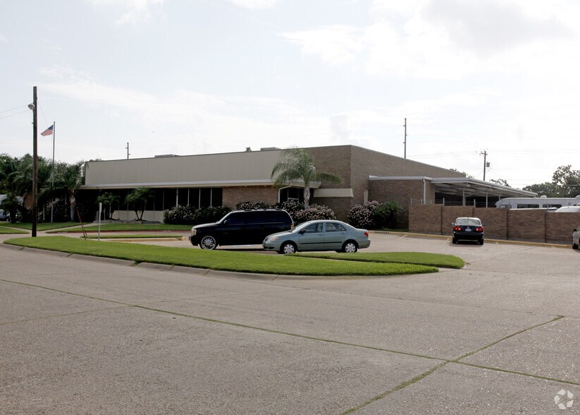 932 N 14th St, Texas City, TX à vendre - Photo du bâtiment - Image 2 de 2