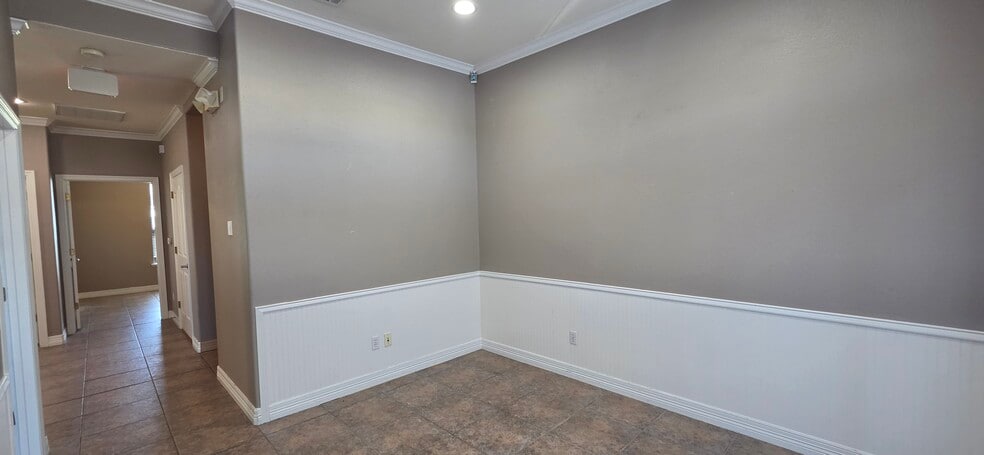 3000 Joe Dimaggio Blvd, Round Rock, TX for lease - Interior Photo - Image 3 of 9