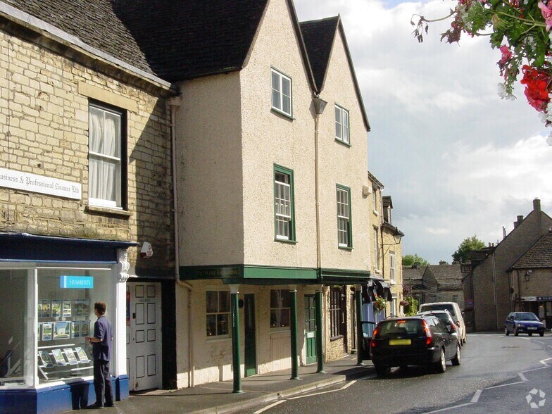 14 Church St, Tetbury for lease - Building Photo - Image 2 of 9