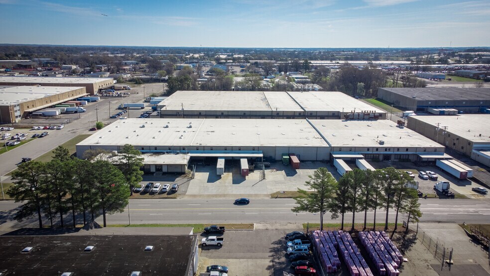 3850-3886 Air Park St, Memphis, TN à louer - Photo du bâtiment - Image 2 de 4