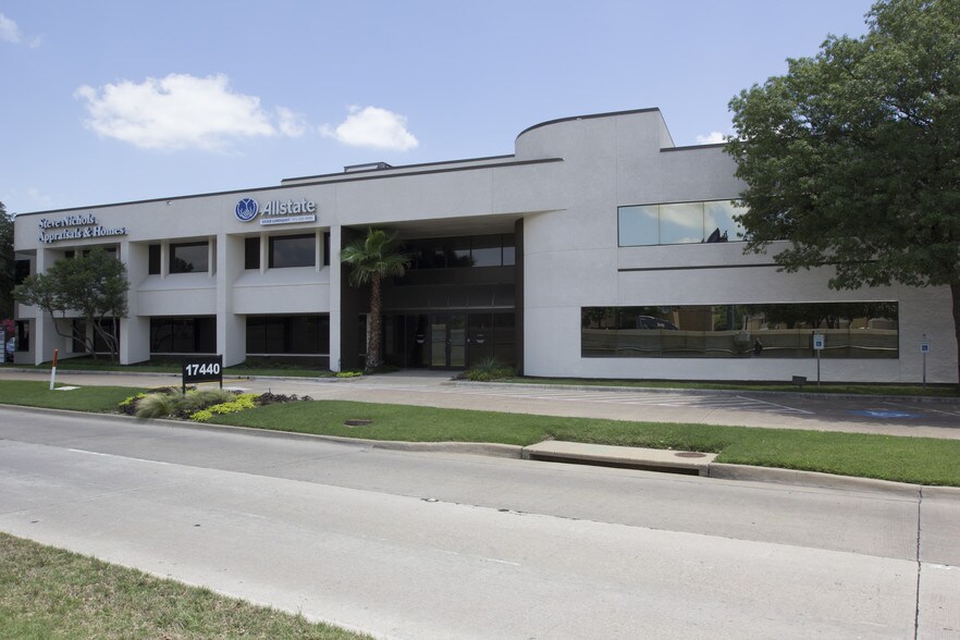 17440 N Dallas Pky, Dallas, TX à louer - Photo du bâtiment - Image 3 de 33