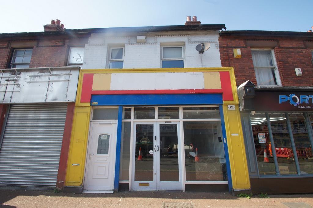 18-18A Whitby Rd, Ellesmere Port à louer Photo du bâtiment- Image 1 de 8
