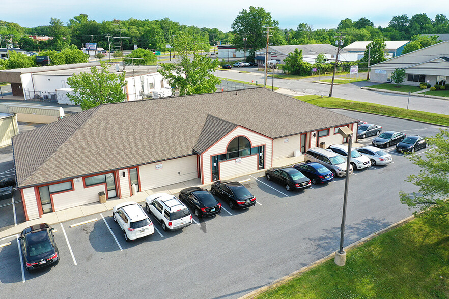 1221-1245 Eastern Blvd, Essex, MD for lease - Building Photo - Image 1 of 10