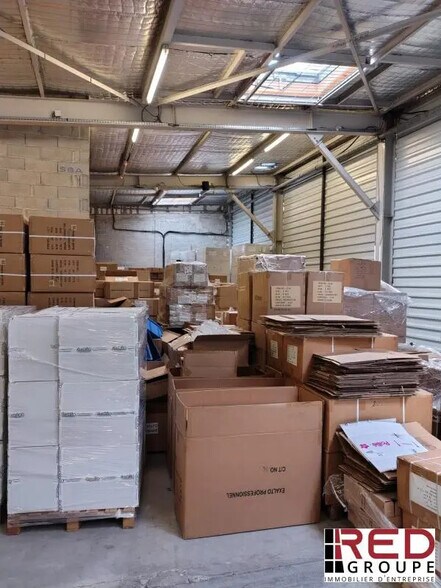 Industrial in Aubagne for lease - Building Photo - Image 2 of 6