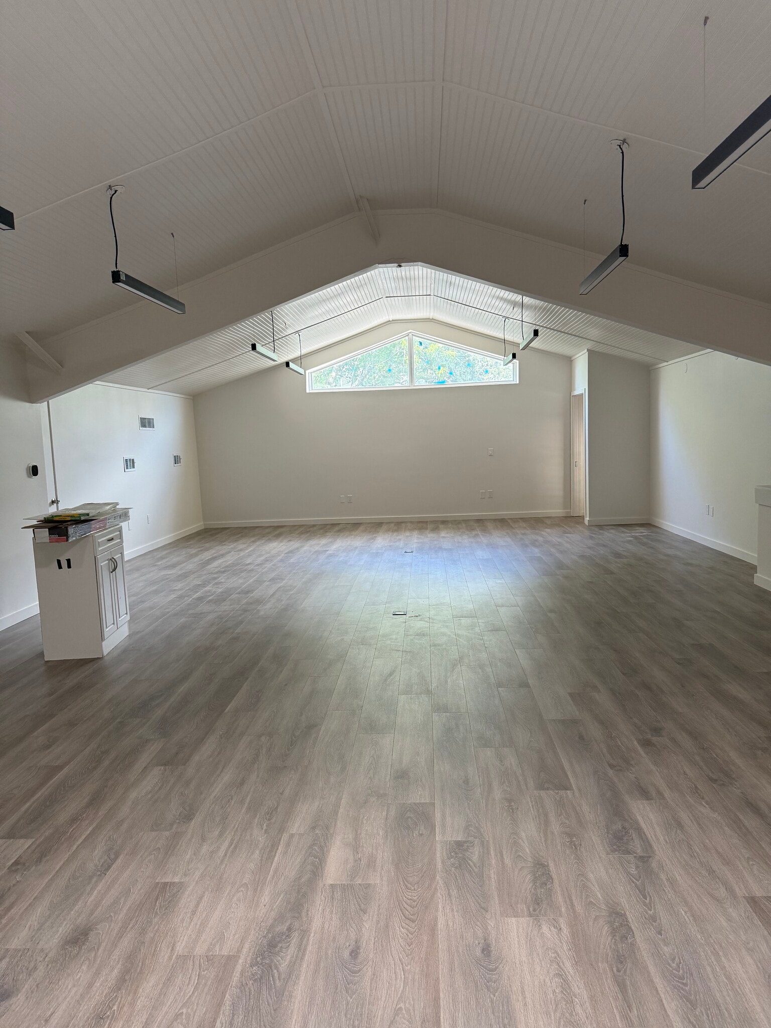 1107 S 8th St, Austin, TX for lease Interior Photo- Image 1 of 6