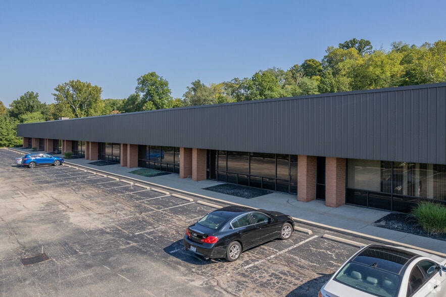 501 Techne Center Dr, Milford, OH for lease - Building Photo - Image 2 of 3