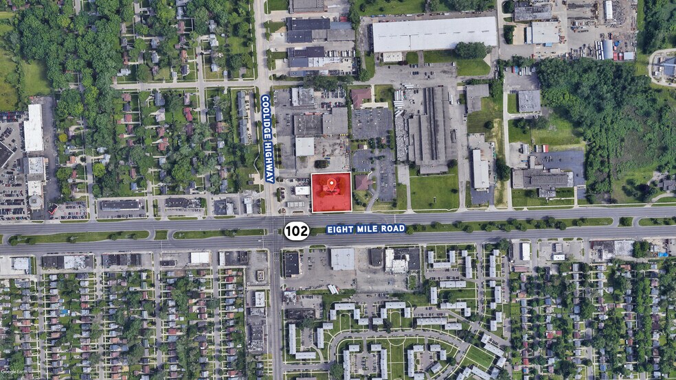 13400 W 8 Mile Rd, Oak Park, MI à vendre - Photo principale - Image 1 de 7