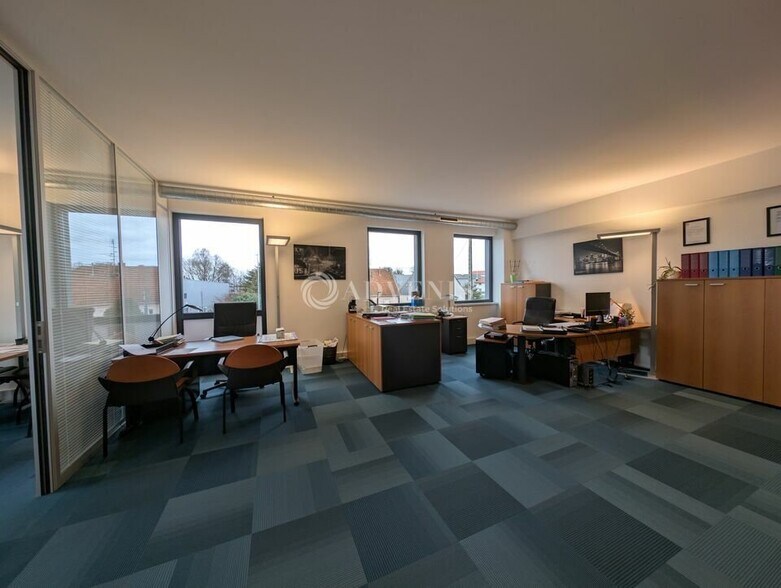 Office in Geispolsheim for lease - Interior Photo - Image 2 of 9