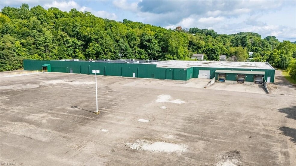 2411 E Wheeling Ave, Cambridge, OH for lease - Building Photo - Image 2 of 23