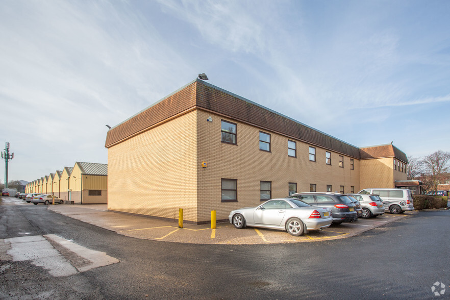 Mackadown Ln, Birmingham for lease - Primary Photo - Image 1 of 6