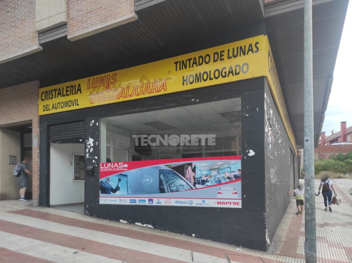 Retail in Guadalajara, Guadalajara for lease Building Photo- Image 1 of 18