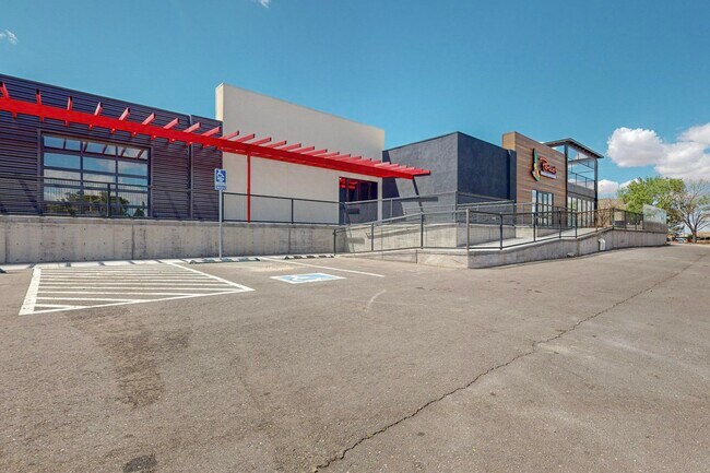 More details for 2500 Yale Blvd SE, Albuquerque, NM - Retail, Flex for Lease