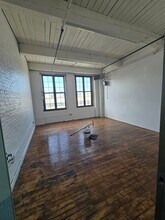432 Austin Pl, Bronx, NY for lease Interior Photo- Image 2 of 3