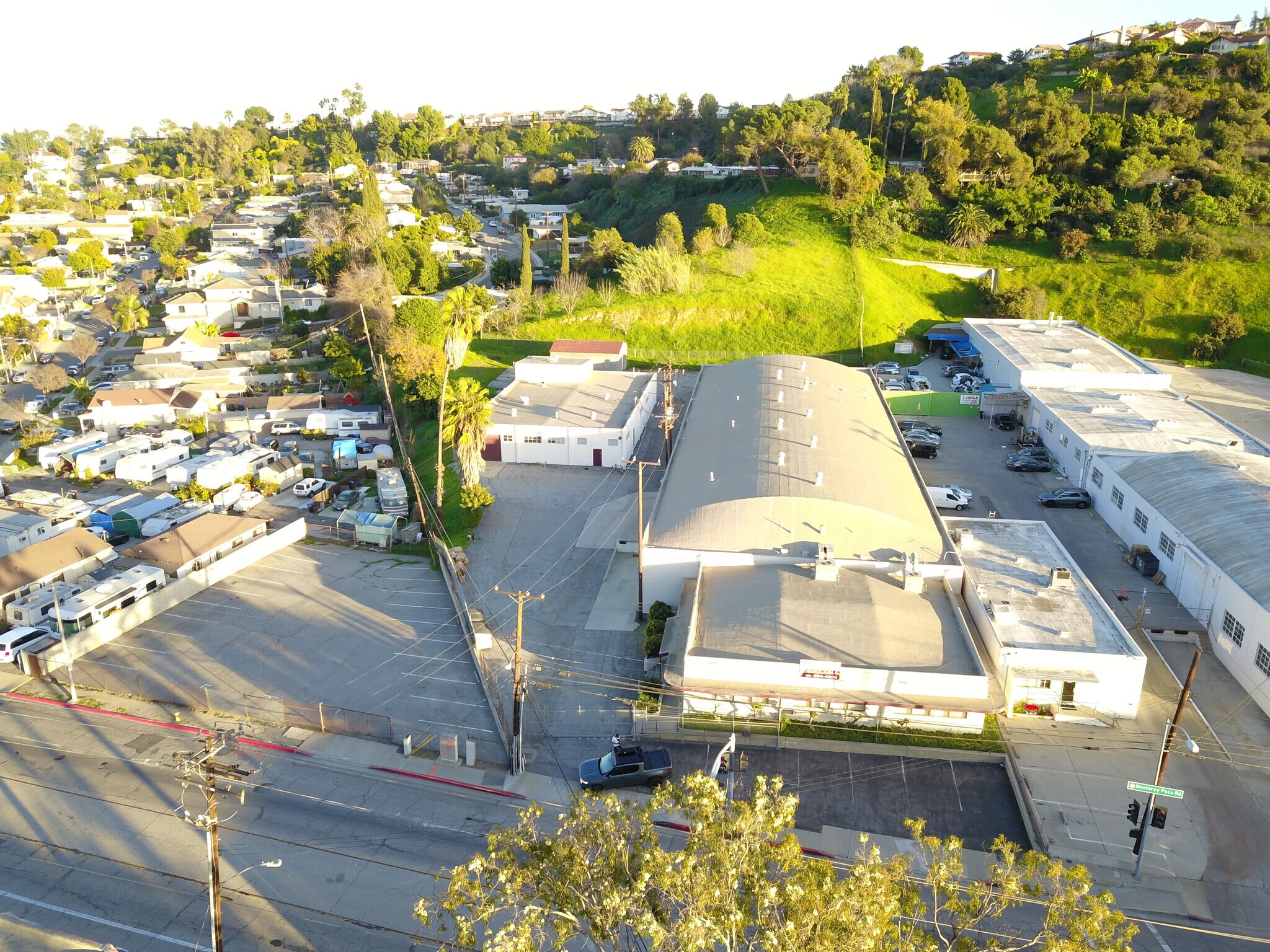 500 Monterey Pass Rd, Monterey Park, CA à louer Photo principale- Image 1 de 12