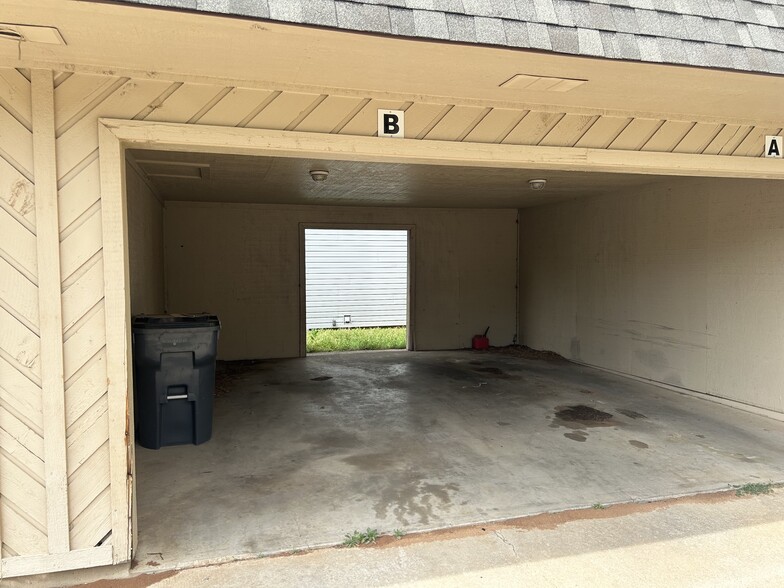2903 NE Tortoise Dr, Lawton, OK à vendre - Photo du bâtiment - Image 2 de 9