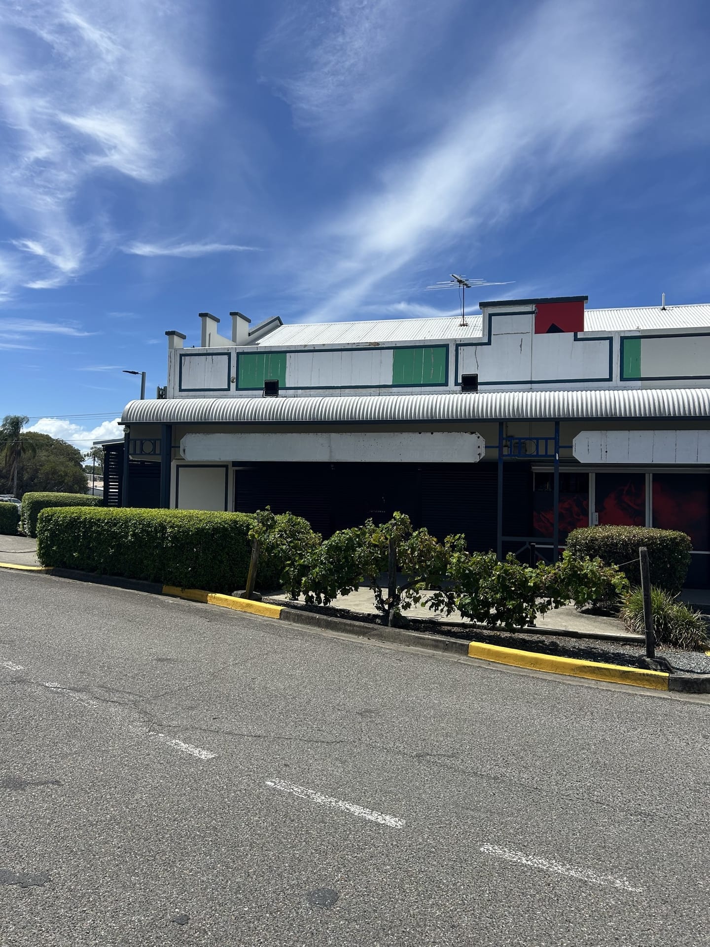 457 Oxley Ave, Redcliffe for lease Primary Photo- Image 1 of 1